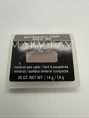Mary Kay Mineral Eye Color - Driftwood Taupe